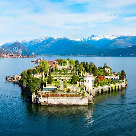 La Casa Di Maddalena Stresa Centre: 2 Bed, 2 Bath, Balconies - Happy Rentals Daire Stresa