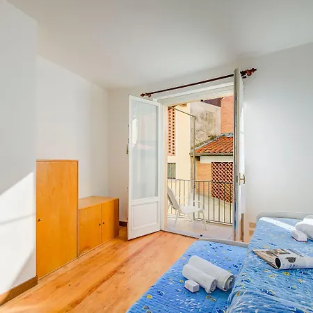 Daire La Casa Di Maddalena Stresa Centre: 2 Bed, 2 Bath, Balconies - Happy Rentals