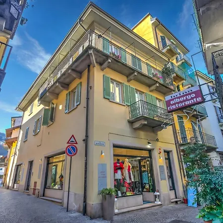 La Casa Di Maddalena Stresa Centre: 2 Bed, 2 Bath, Balconies - Happy Rentals Daire Stresa
